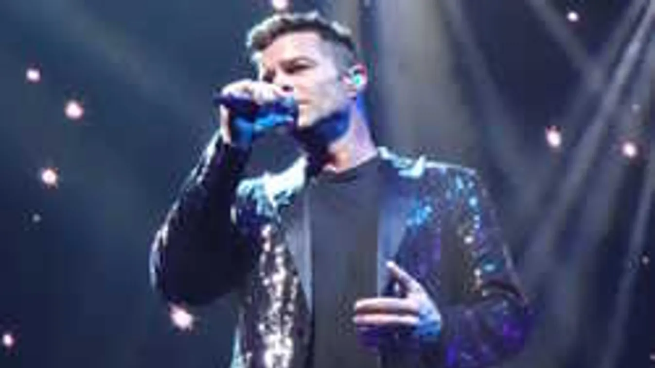 Botrányos fellépés, csúnyán beégett rajongói előtt a legendás énekes