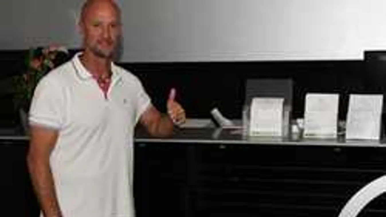 Meglepetés a válogatottnál, Marco Rossi őt kérte fel segítőnek