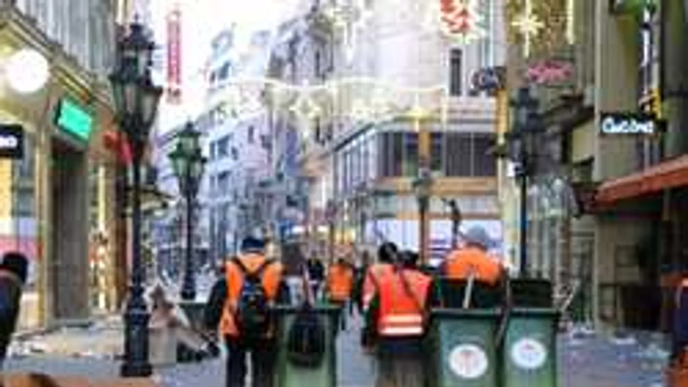 Durva szelfivel sokkolnak a magyar kukások!