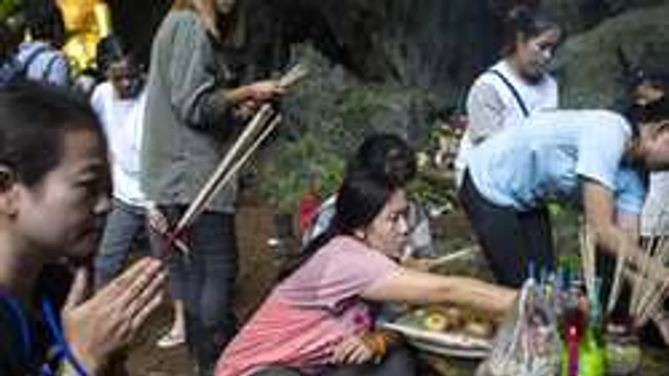 Újabb hírek a barlangban rekedt gyerekekről, bizonytalan a helyzetük