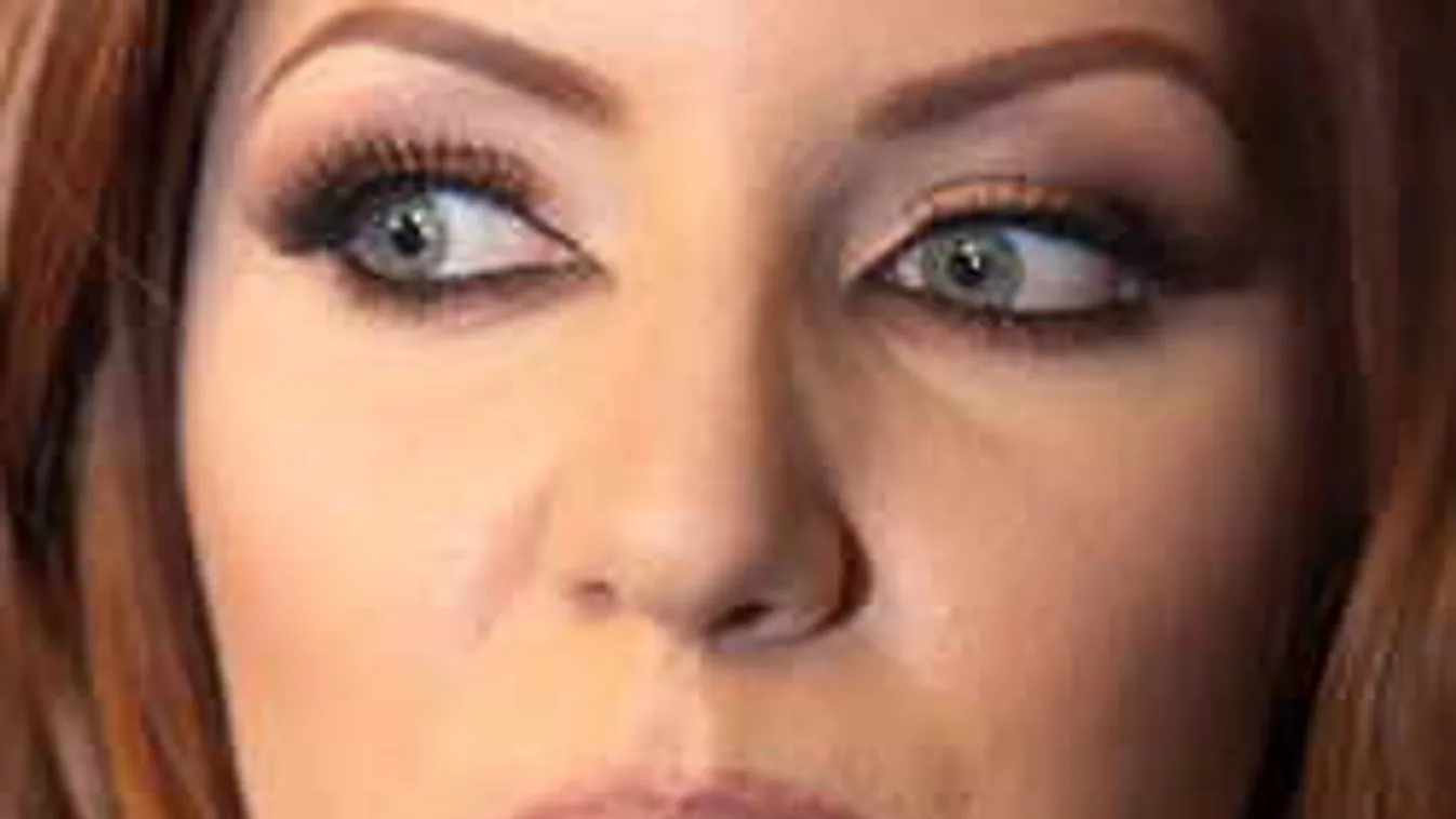 Szexi fotó, premier plánban mutatta meg formás fenekét Tolvai Reni