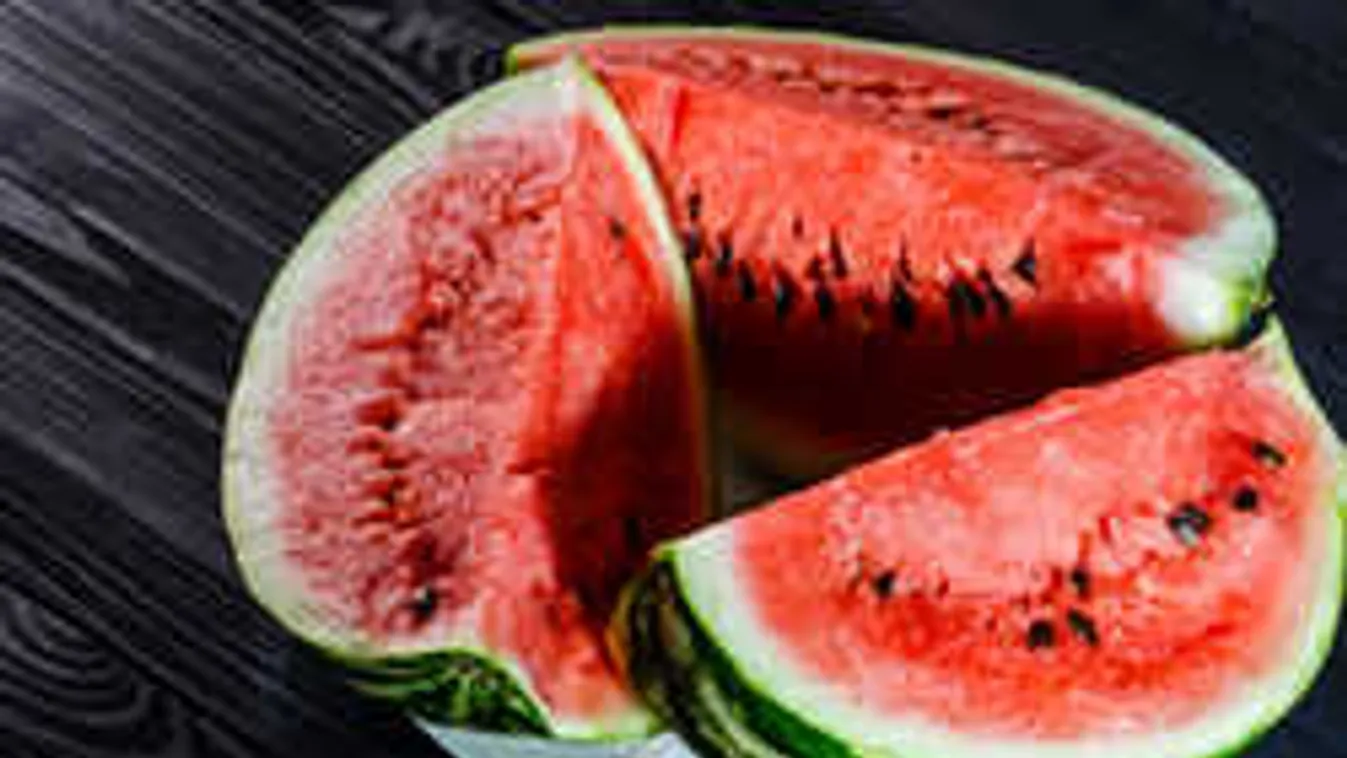 Vér folyt a dinnyeföldön: megkéselte társát egy napszámos