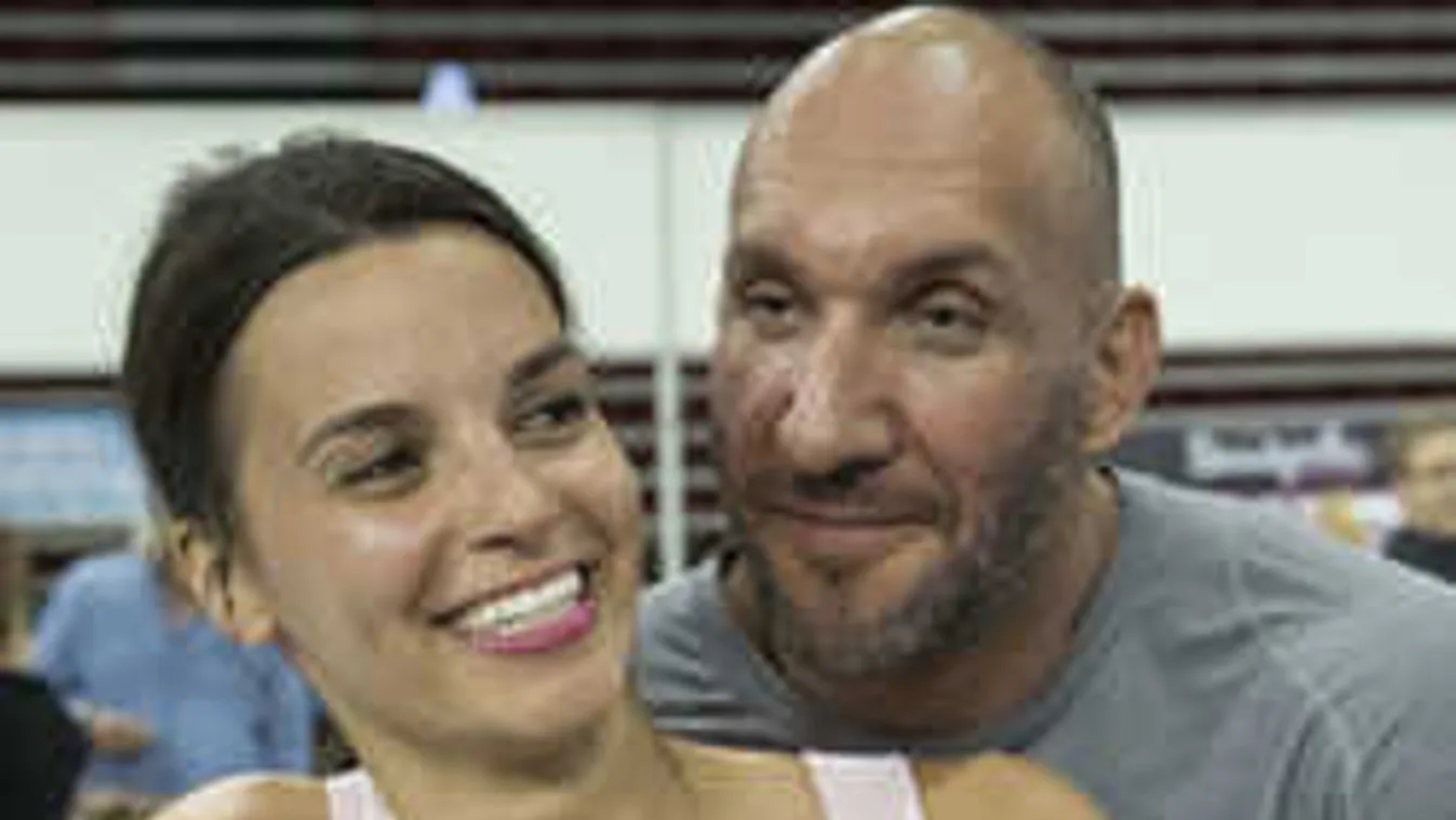 Titkos esküvő? Mazsi Renáta felvette Berki nevét