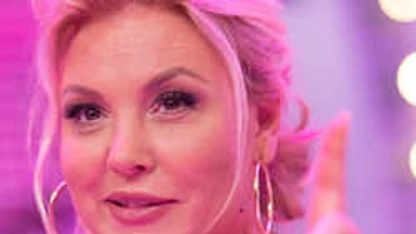 Smink nélkül is gyönyörű: így nyaral Liptai Claudia