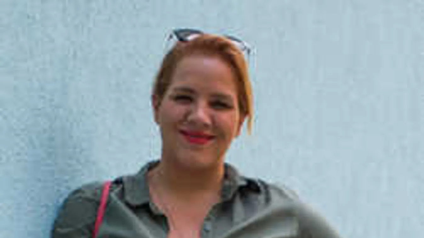 Nem takargatta, Tóth Vera dekoltázsától leesik az állad