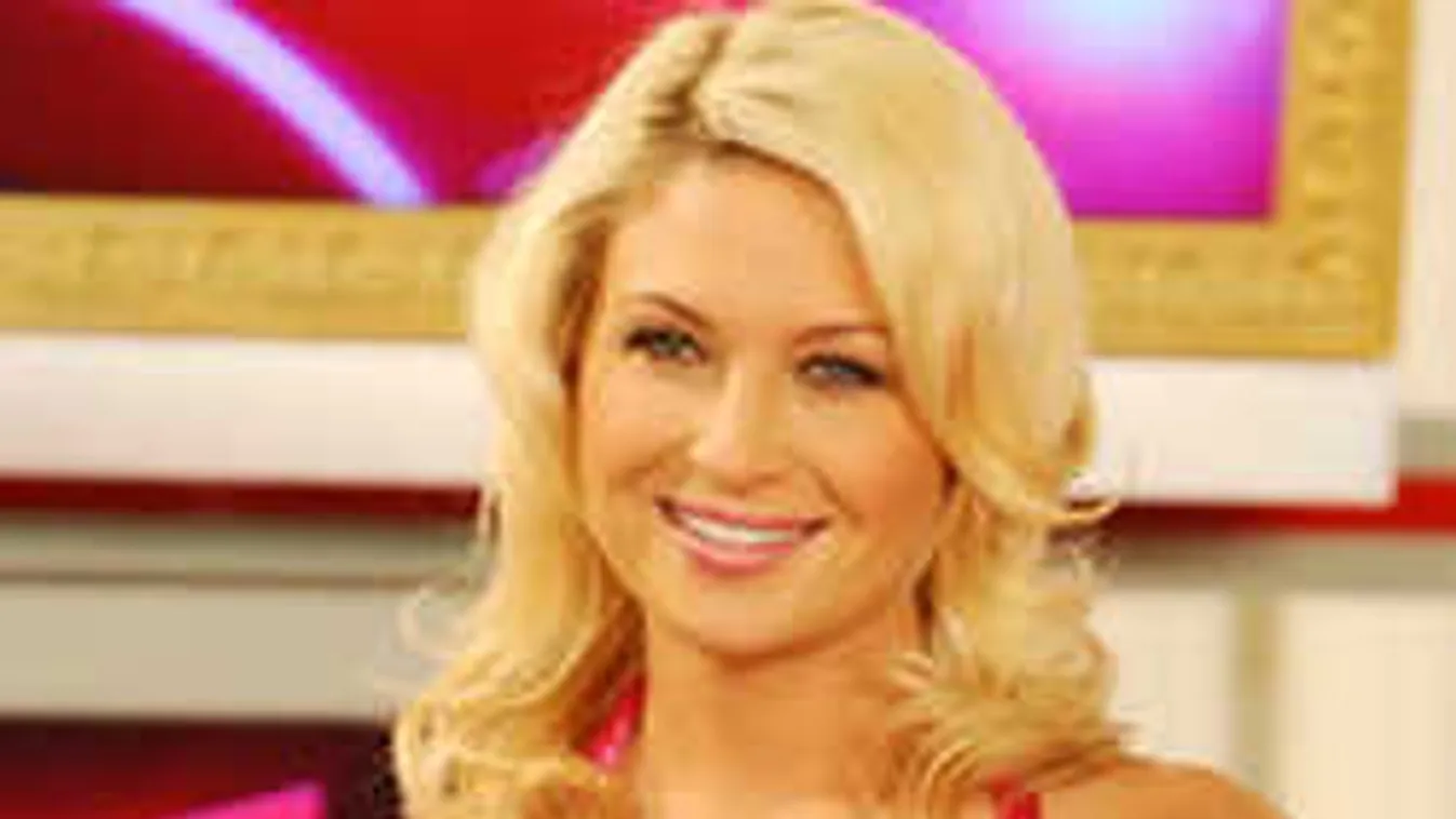 Elképesztő, ilyen luxusrepülővel rabolta el párja a magyar színésznőt