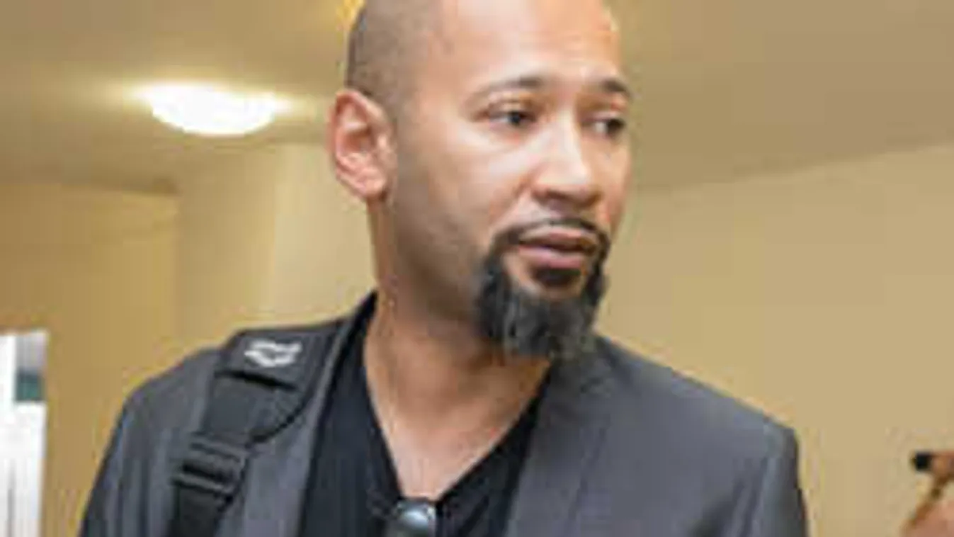 Csúnyán megsebesült a magyar sztár, miután rajtakapta a betörőt