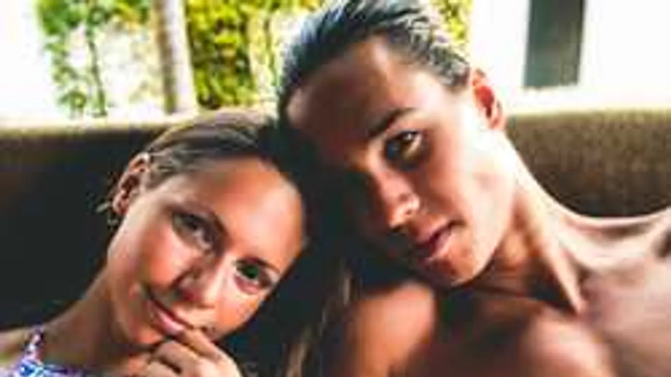 Forró fotó a Balatonról, így nyaral Kapás Bogi