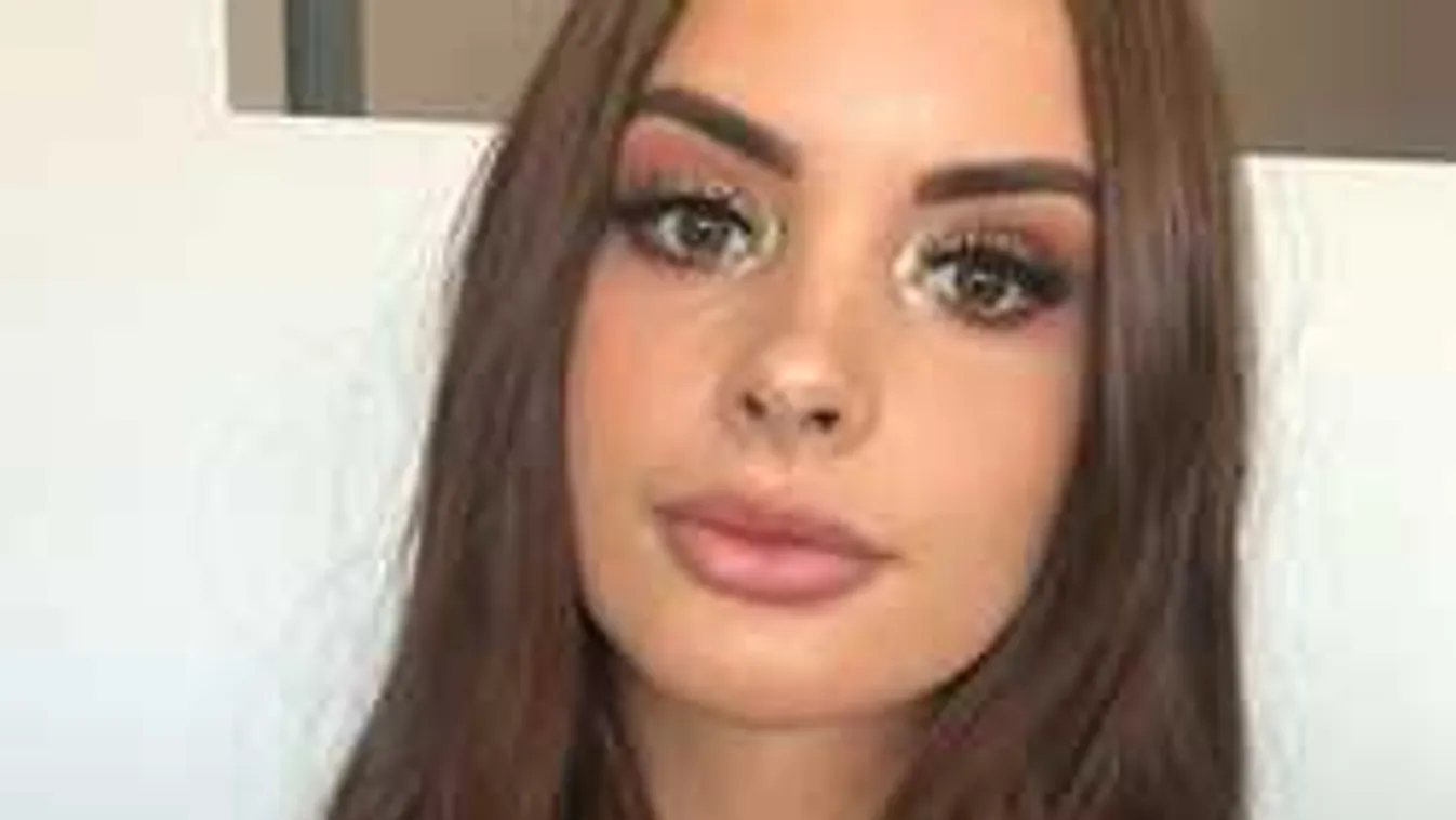 Se bugyi, se más: meztelenül fotózta magát a bevállalós doktornéni