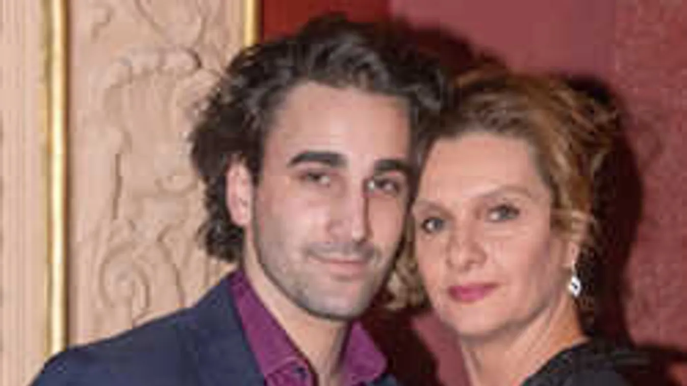 Durva csókcsatába bonyolódott a Szigeten Janza Kata- Fotók