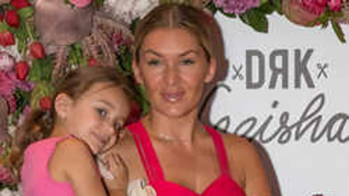 Kislánya hiánya miatt szomorkodik Hódi Pamela