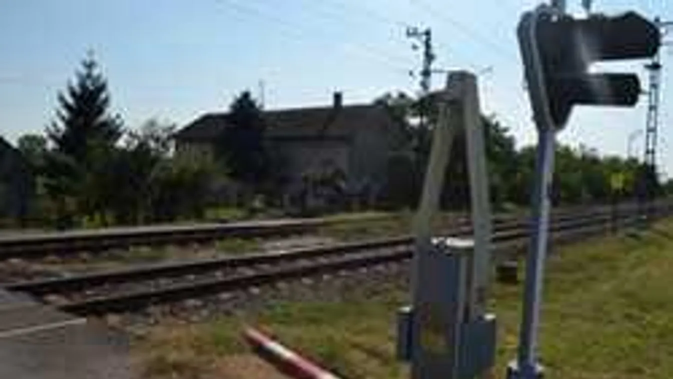 Letörte a sorompót Szentlőrincen, majd elhajtott