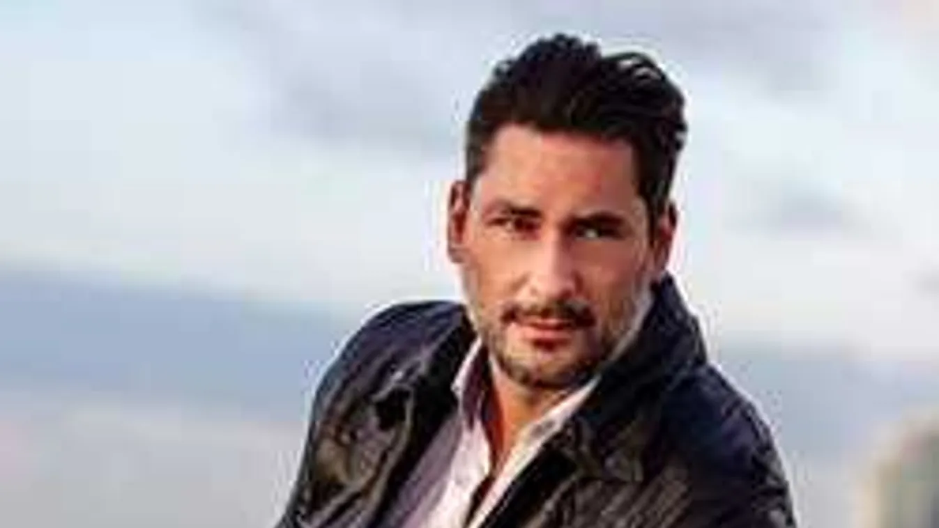 Szexi fotót posztolt a sármos magyar színész