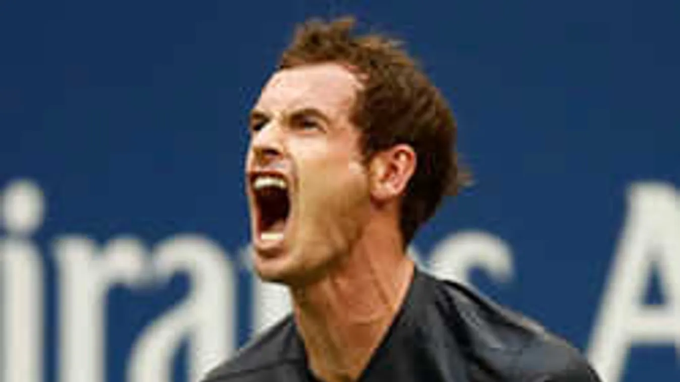 Véres fotó, kislánya miatt szenvedett ijesztő sérülést a világsztár