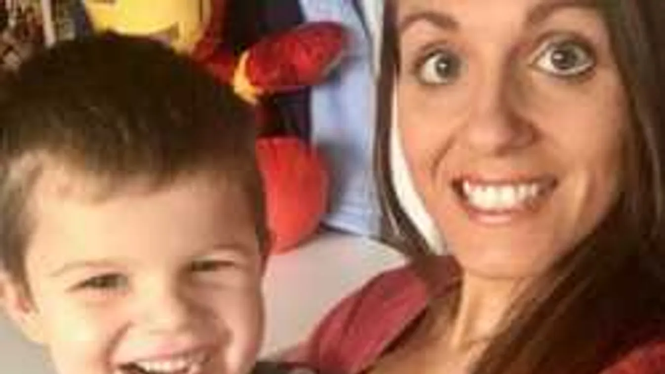 Nyilvánosan megalázták: Ezért dobták ki az anyát és beteg fiát az étteremből!