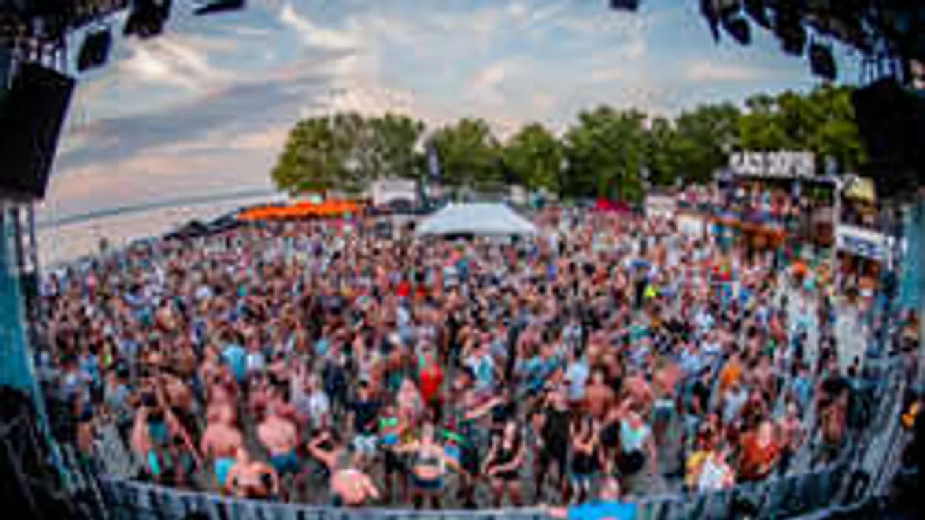 Hosszúhétvége? Irány a PLÁZS!