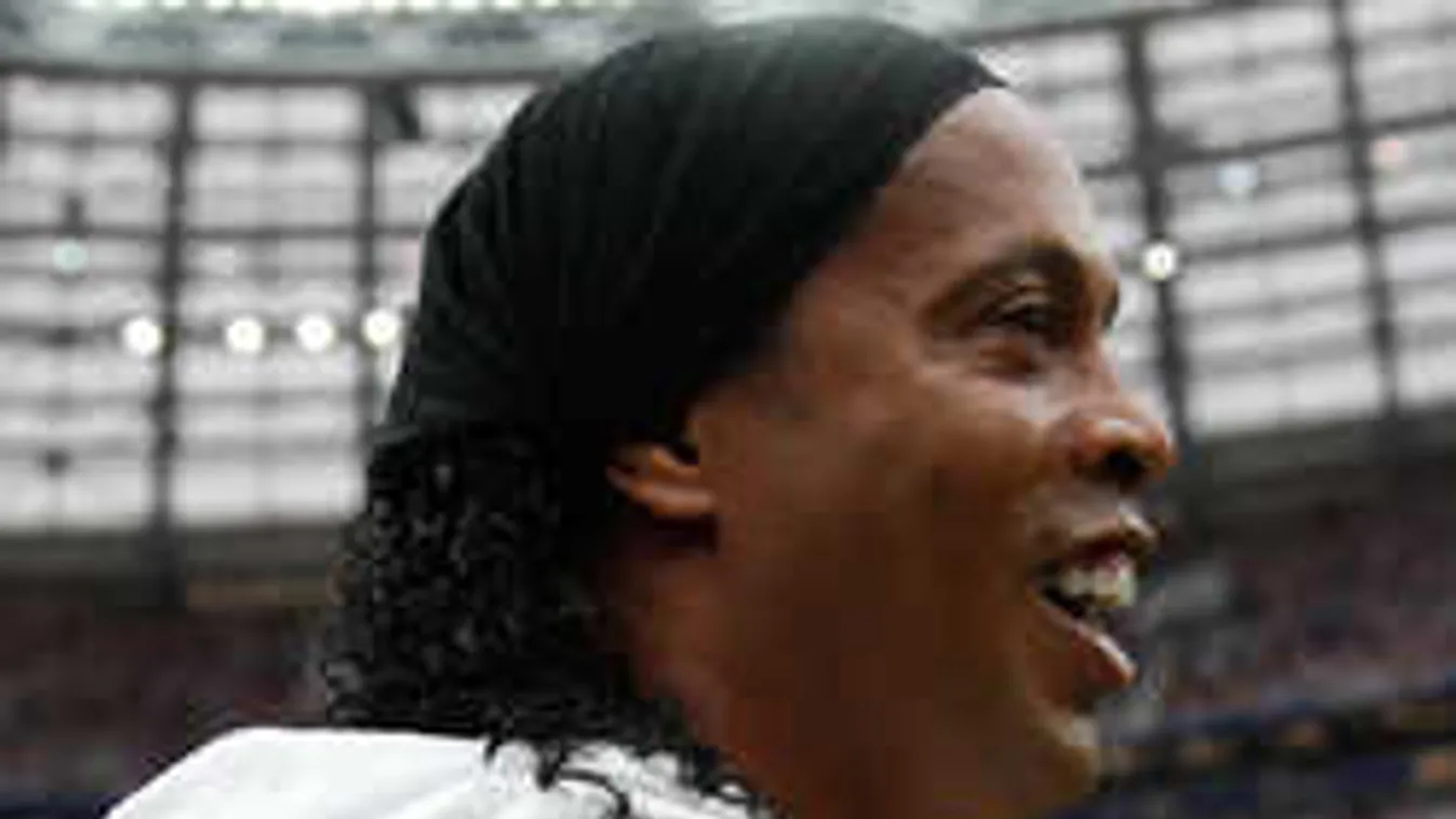 Világsztár toppant be Dárdai Pál csapatához, ajándék is volt nála