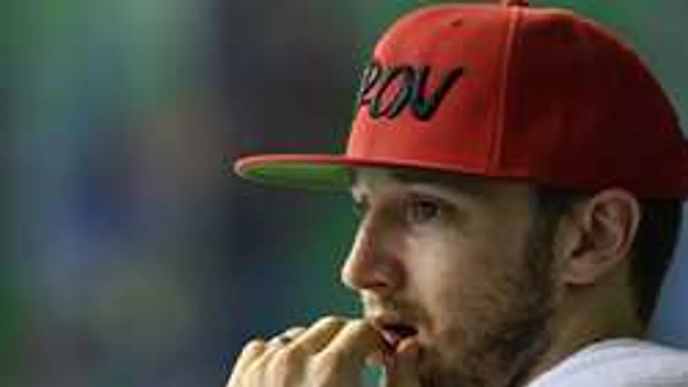 Befuccsolt Tusup terve, nem szabadulhat Katinkától