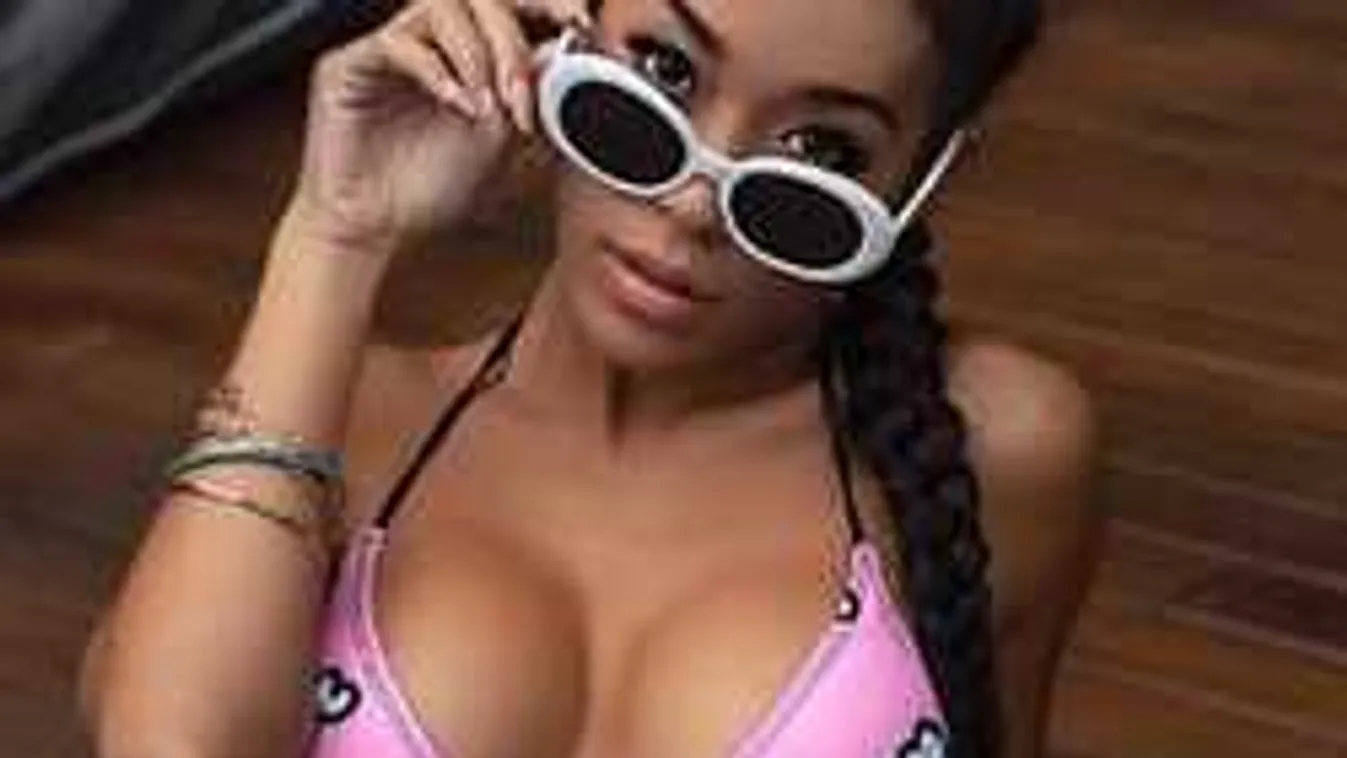 A homokos tengerparton tolta le bugyiját a thaiföldi modell...