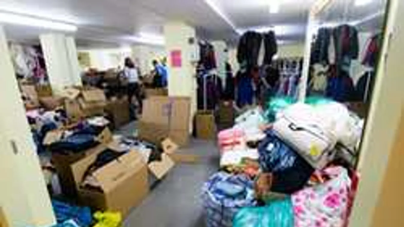 Kukákból öltöztet a ruhamaffia