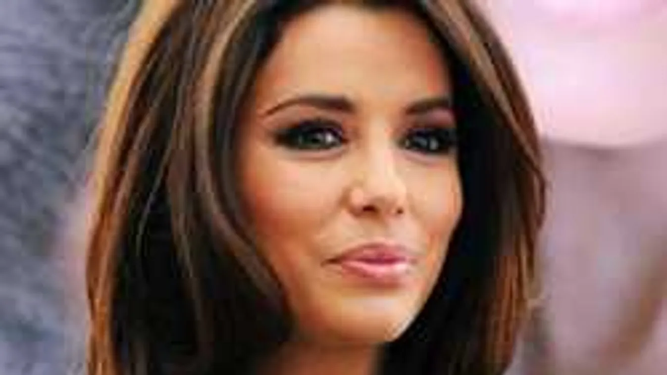 Ettől elolvadsz, sosem látott fotót posztolt a sztármami