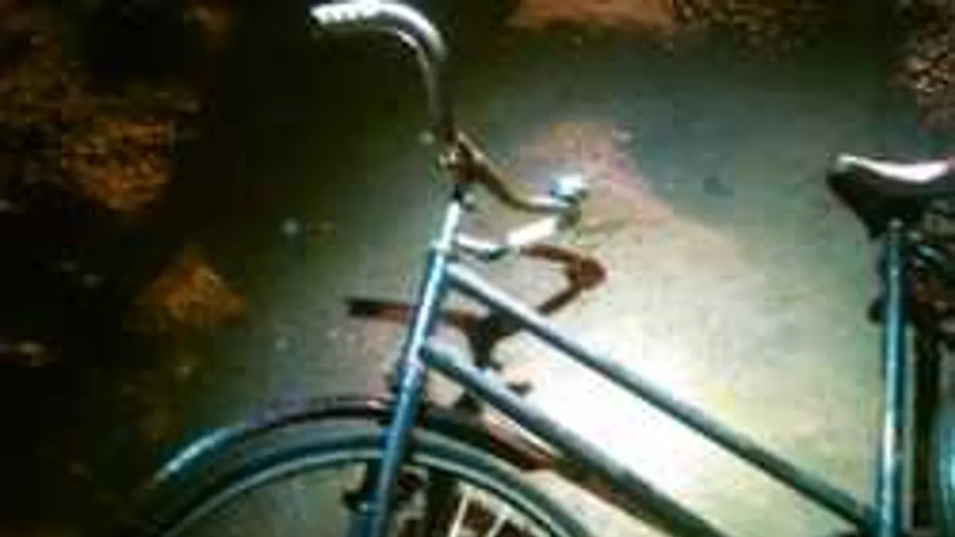 Rettenet Budapesten, durva dolog történt a villamosgázolás után