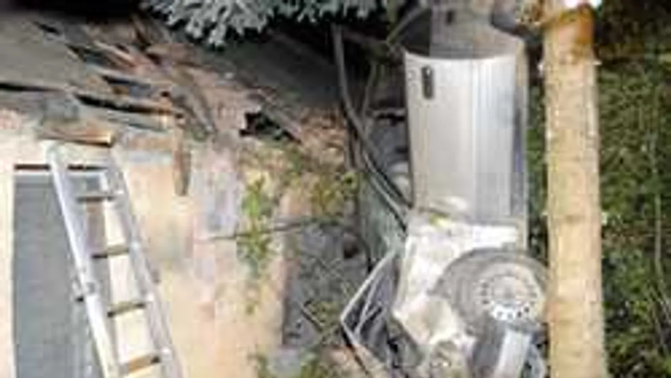 Furcsa baleset Óbudán: helyszíni fotók érkeztek az esti tragédiáról