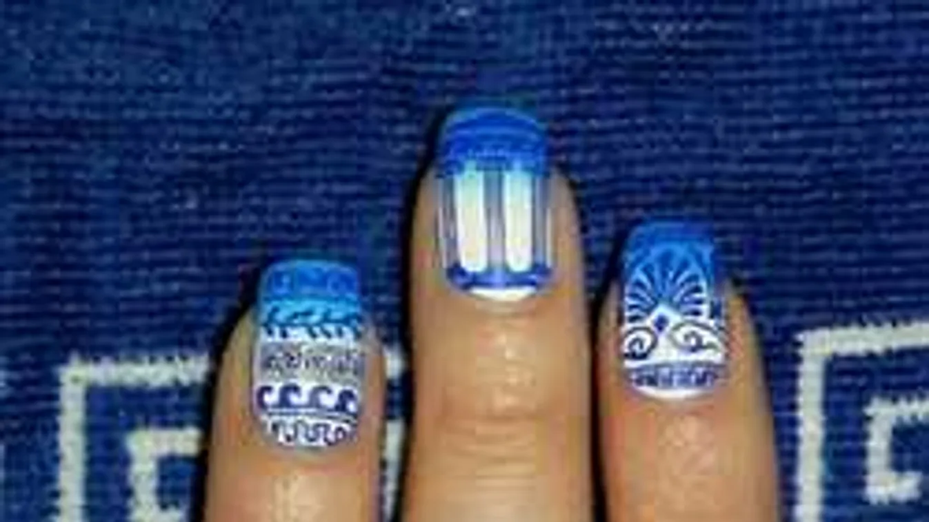 Íme, 2018 nyarának legszexibb divatdobása: Hódít a görög manikűr