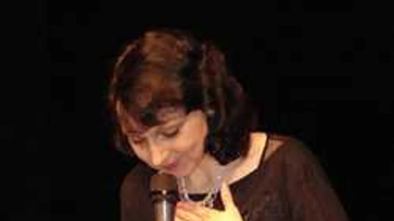 Óriási örömhír, titokban megy férjhez a TV2 megosztó sztárja