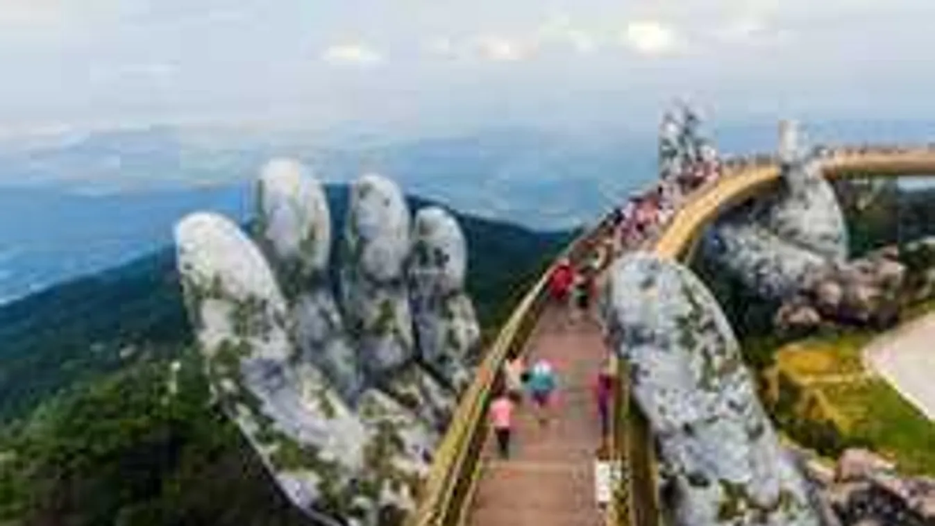 A nap képe: Gigászi kőkezek tartják a 150 méteres vietnámi aranyhidat