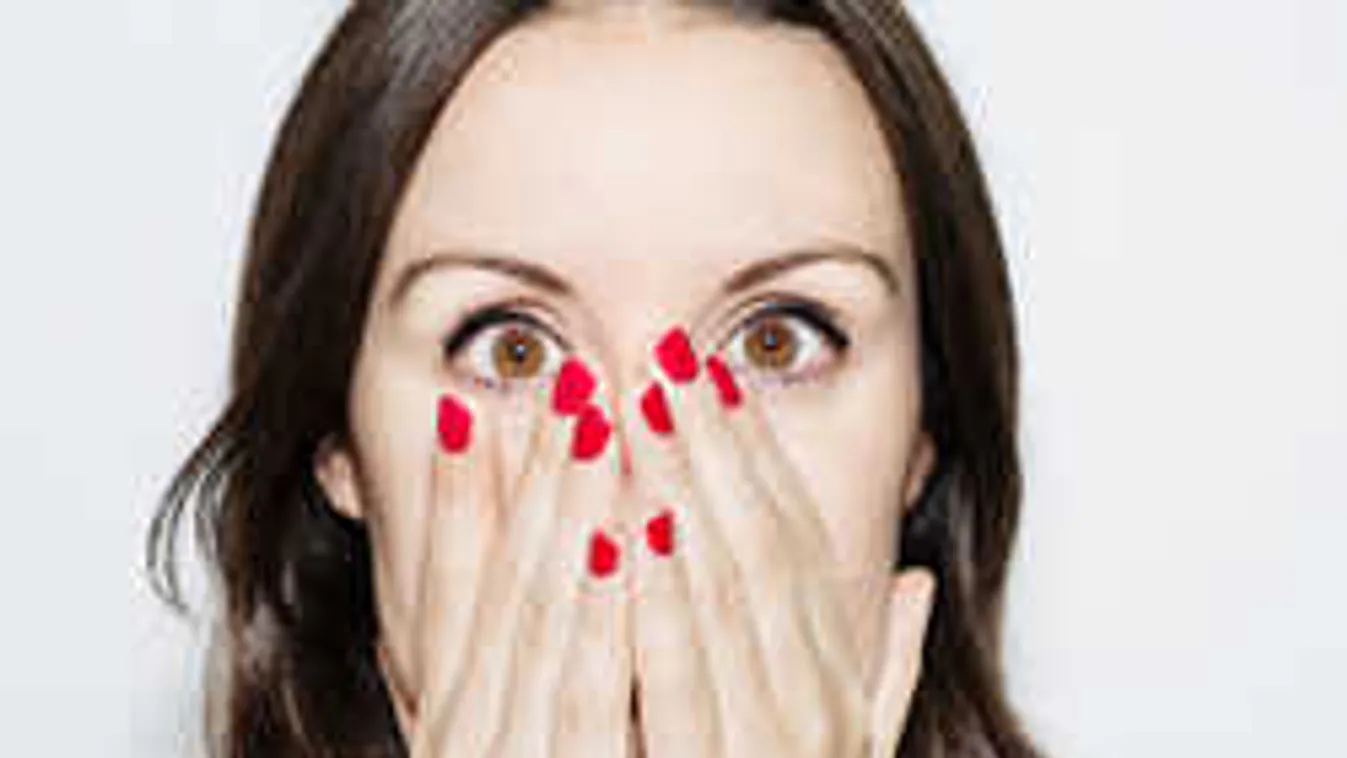 Sokkot kapott a feleség: rátört a kukkoló szomszéd és elképesztőt tett