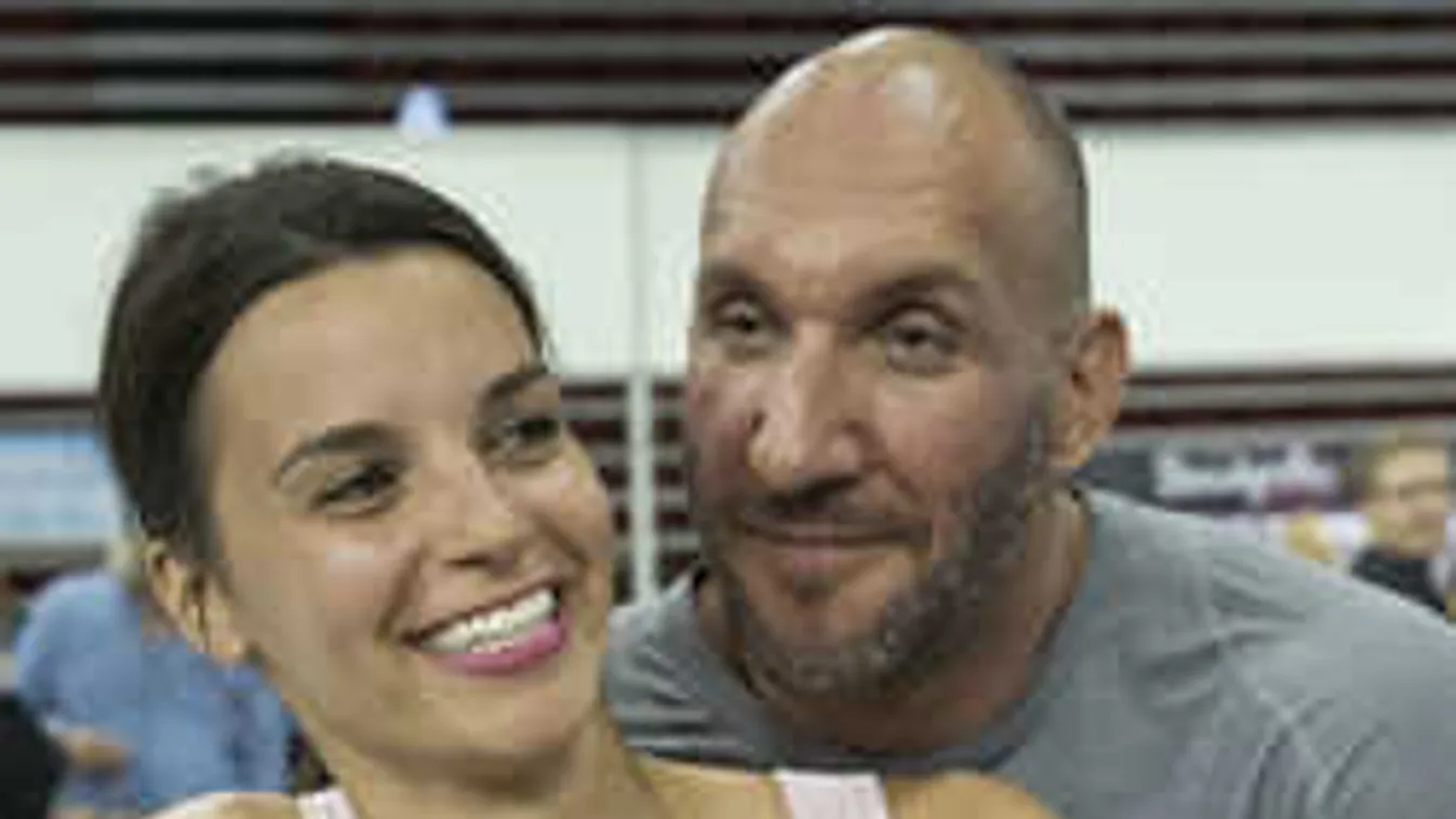 Szex után fotózta le Berki a barátnője bugyiját, kiborultak a rajongók