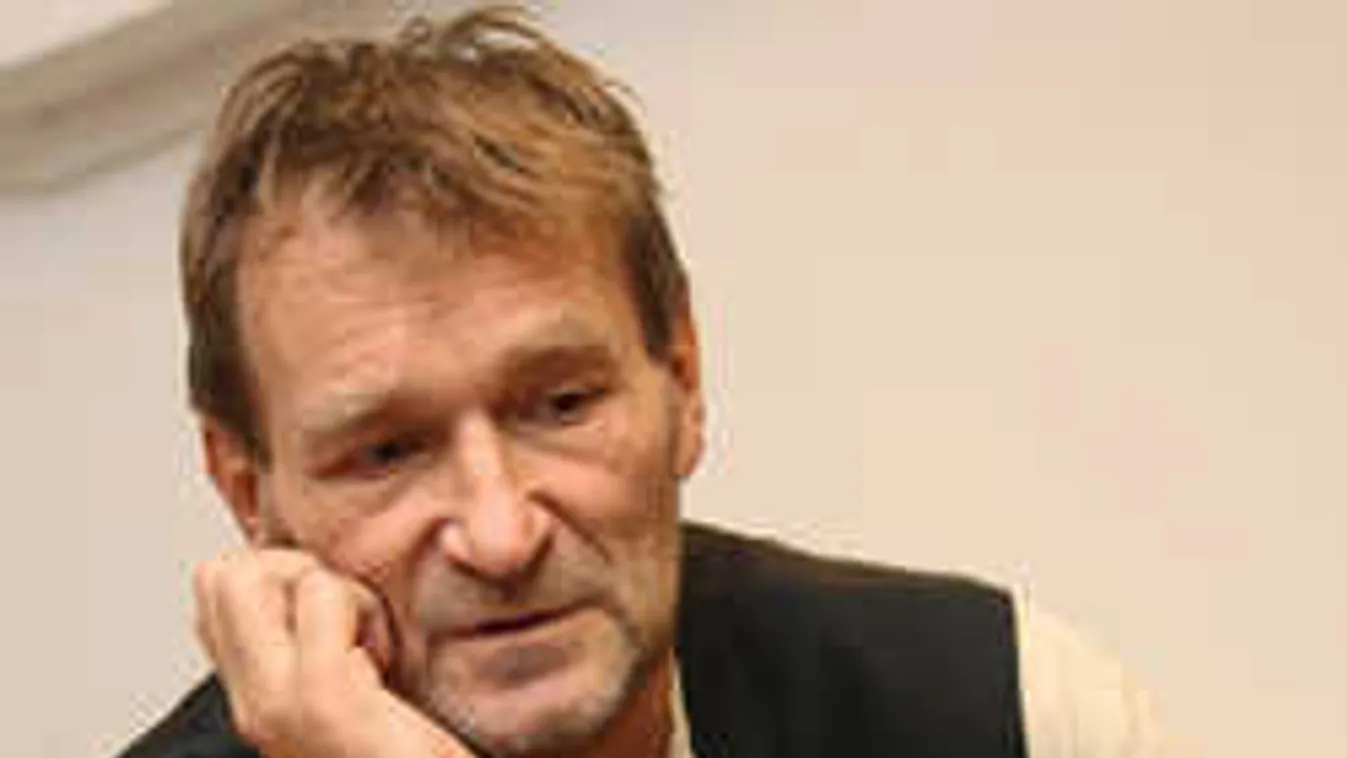 Szomorú, betegsége miatt nem tér vissza a nemzet színésze