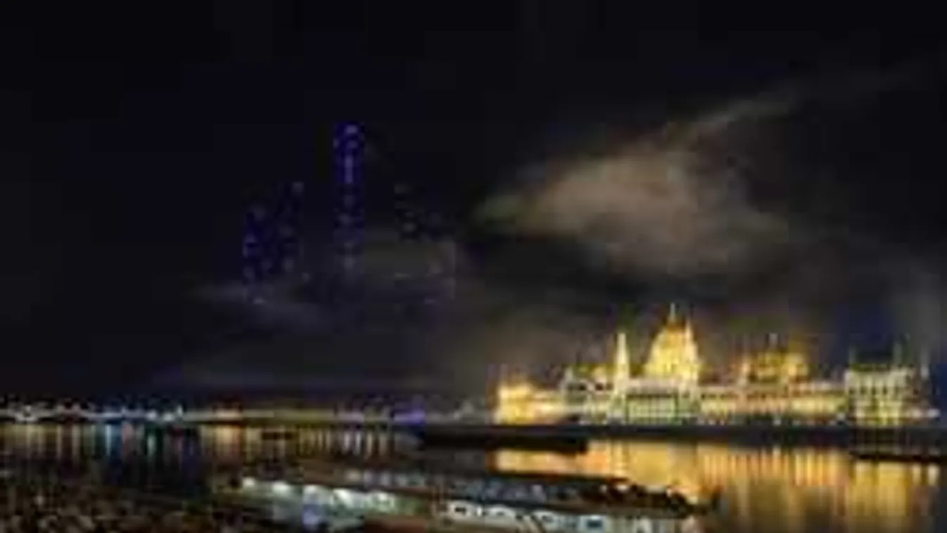 A budapesti tűzijáték titka. Így készült a lebegő korona