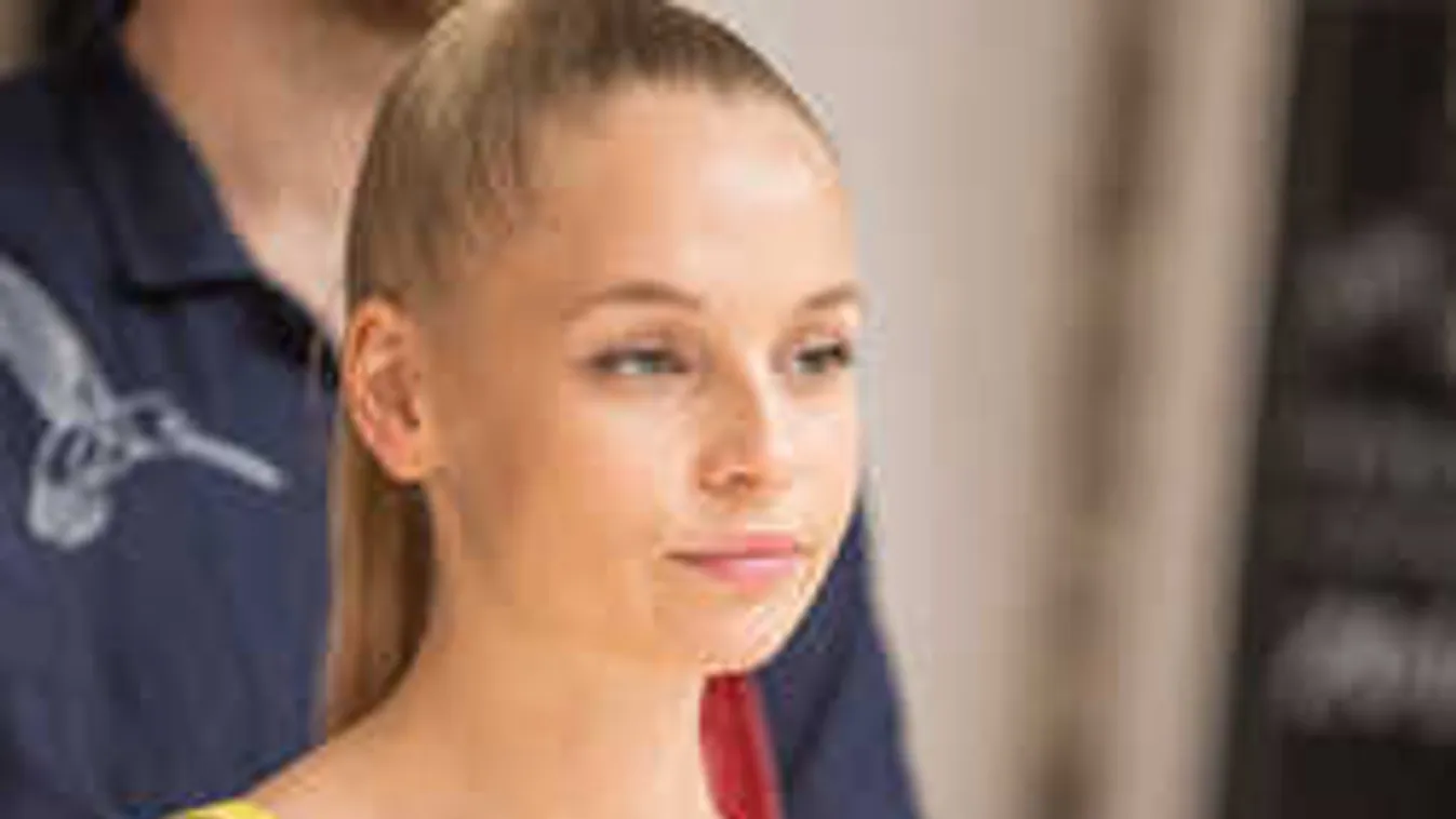 Rács mögé került Iszak Eszti - Fotó