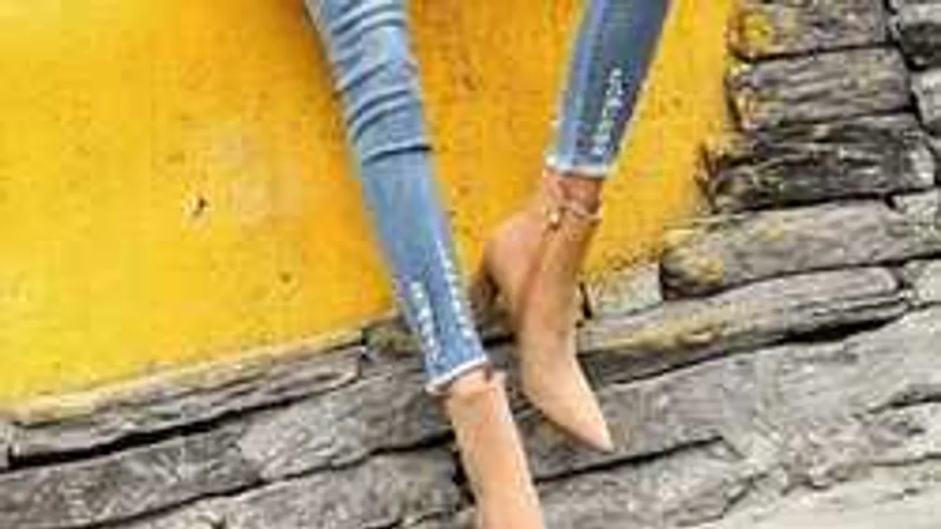 Szereted a szűk farmert? Ilyen cipőt vegyél fel hozzá