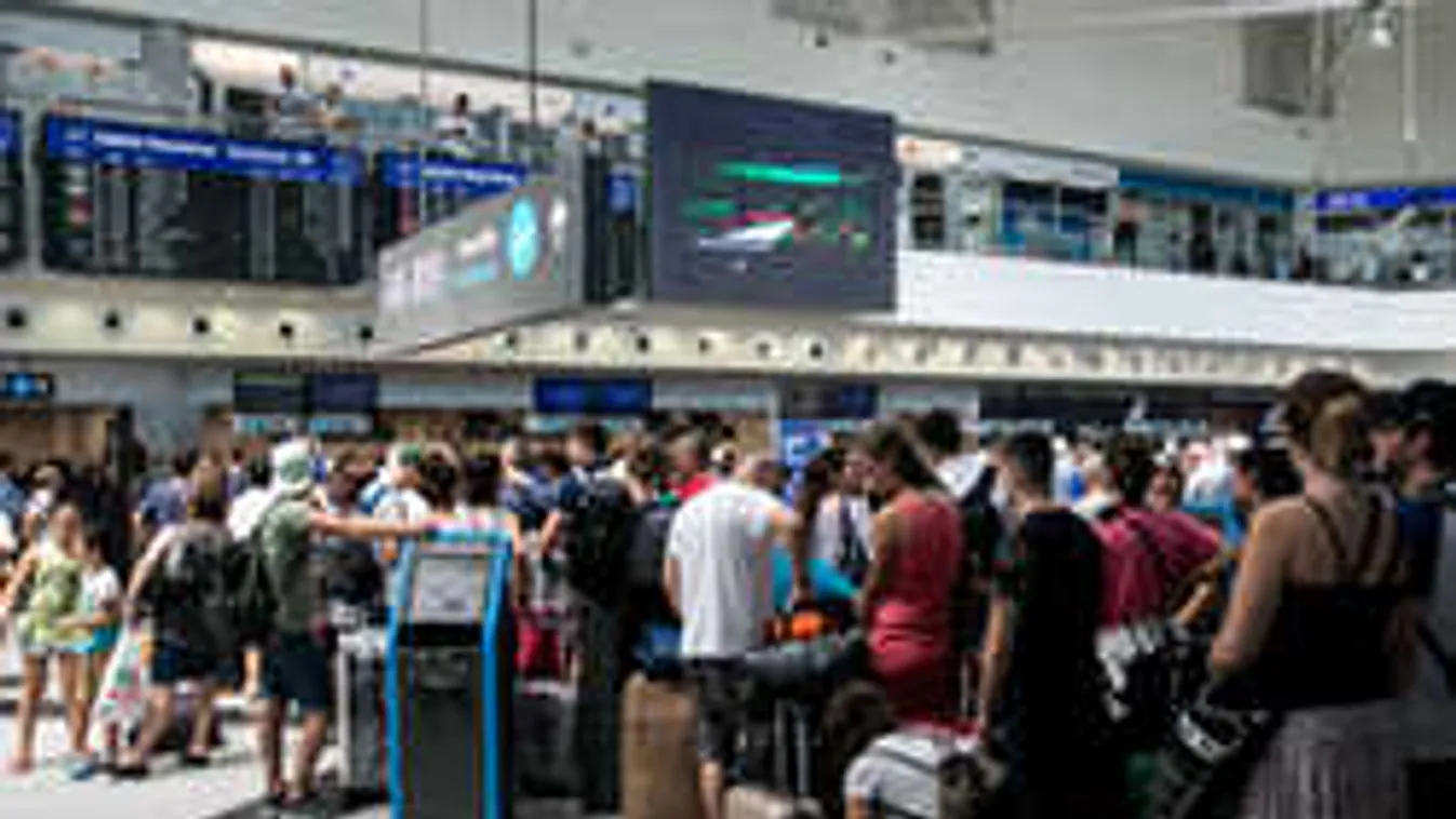 Ez tetszeni fog: Festői kisvárosba indítanak repülőjáratot Budapestről