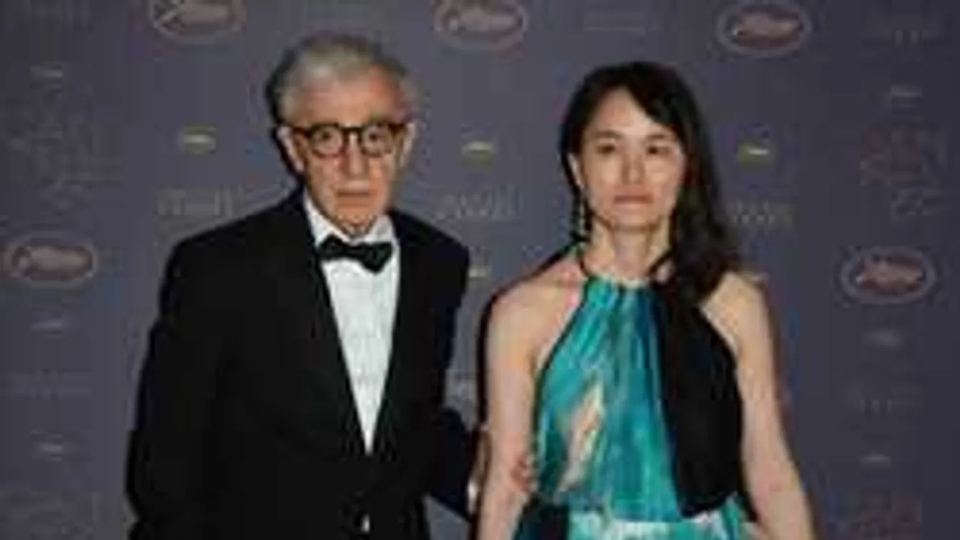 Megtörte a csendet a zaklatással vádolt legendás filmes felesége