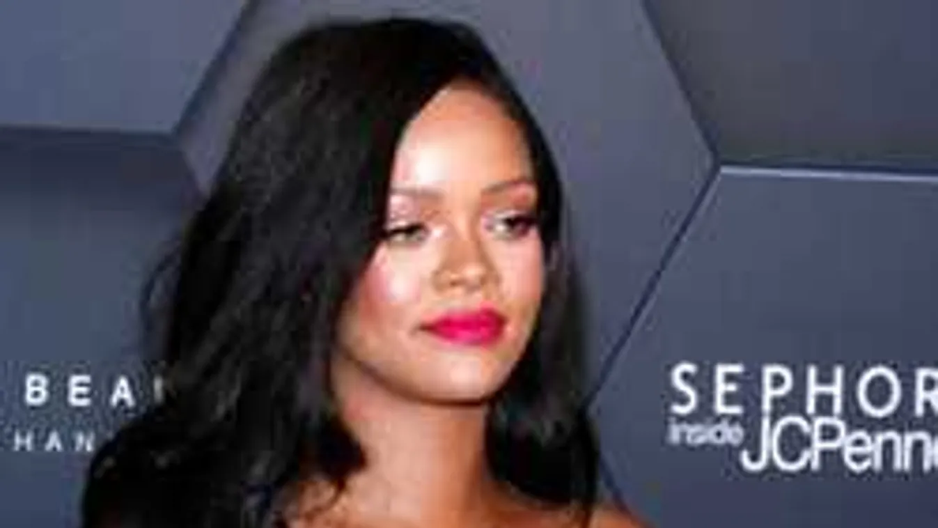 Kirabolták az éjjel a dögös énekesnő házát, durva helyszíni fotók