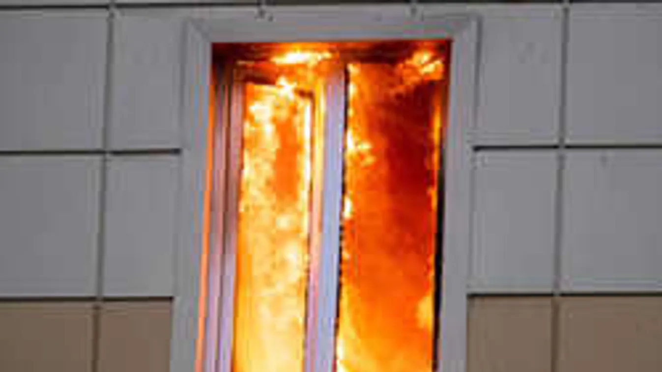 Hatalmas erőkkel szállt ki a rendőrség, két férfit találtak holtan