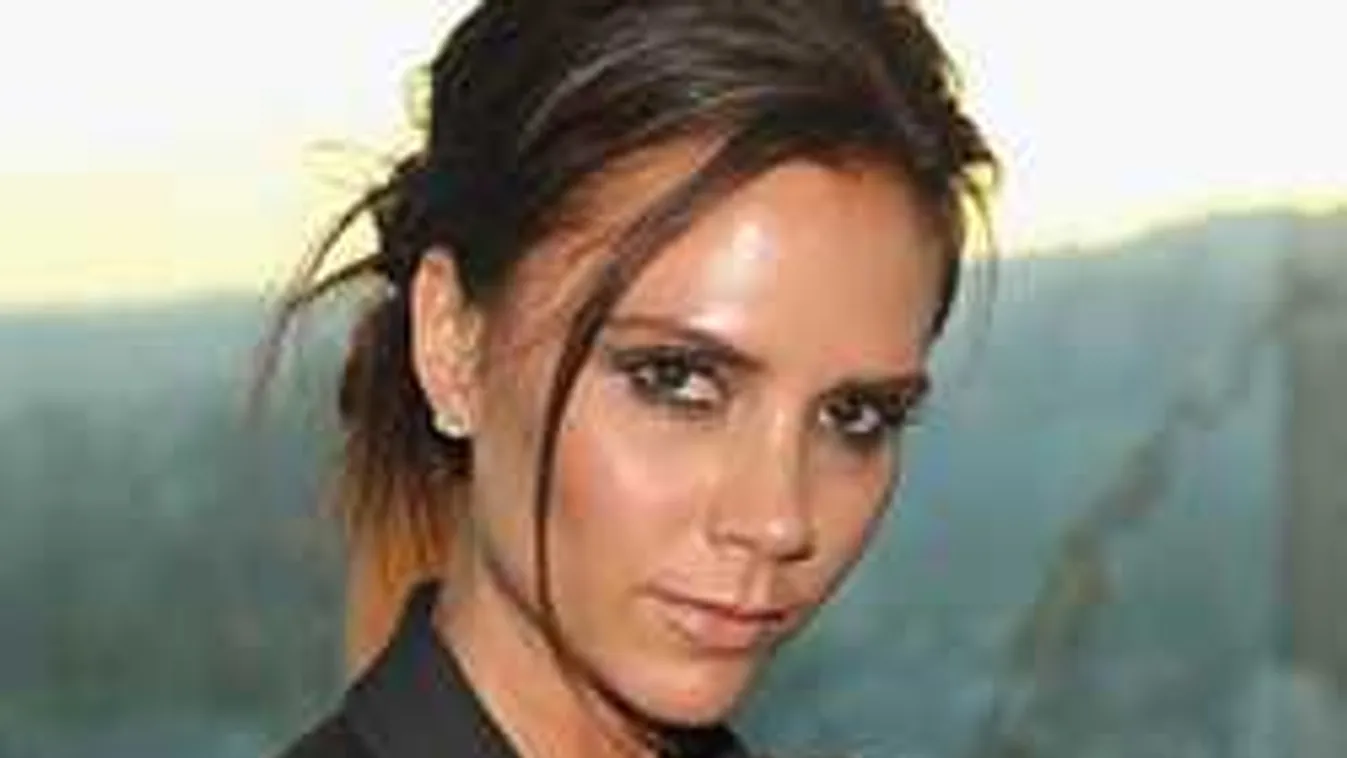 Rettentő kínos helyzetbe került Victoria Beckham, ezt nem magyarázza ki