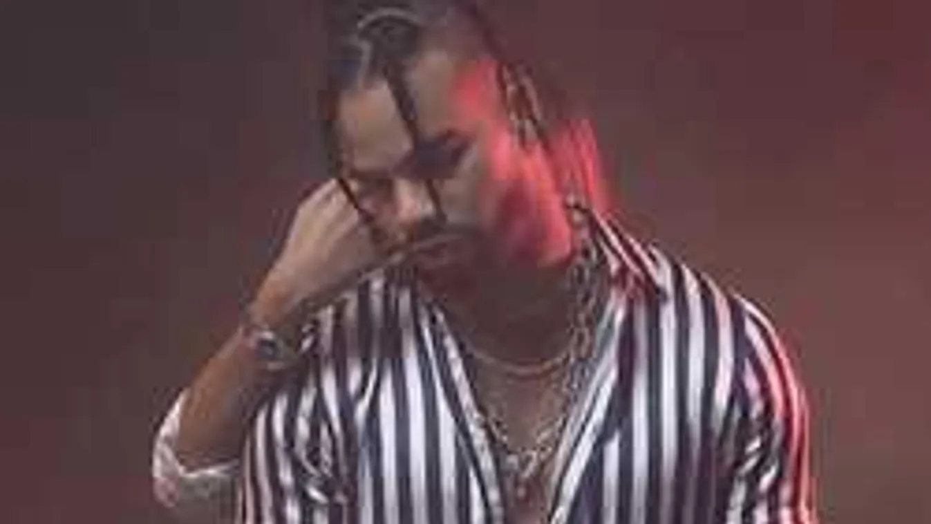 Szomorú hírt jelentett be Kállay Saunders András, a koncert is elmarad