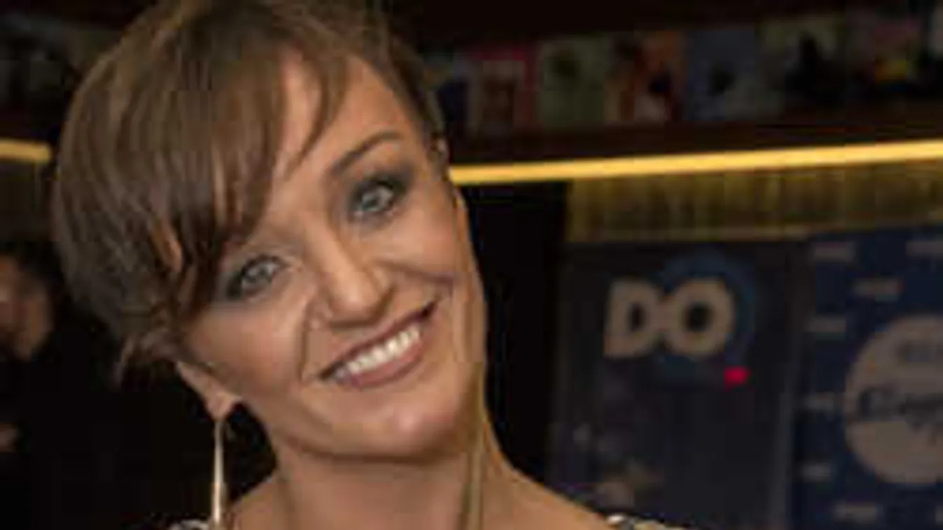 Kiderült az igazság: Õ helyettesíti Szandit