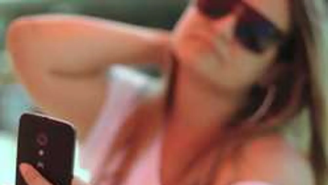 A nők sötét titka: Õrület, ami kiderült az erősen szexuális töltetű képekről