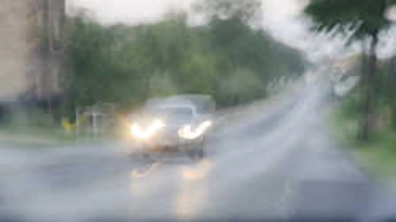 Azonnal elveszik a jogsit, ha nem látja 20 méterről a sofőr a táblát