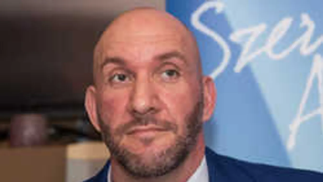 Botrány, így élnek vissza Berki Krisztián fotóival