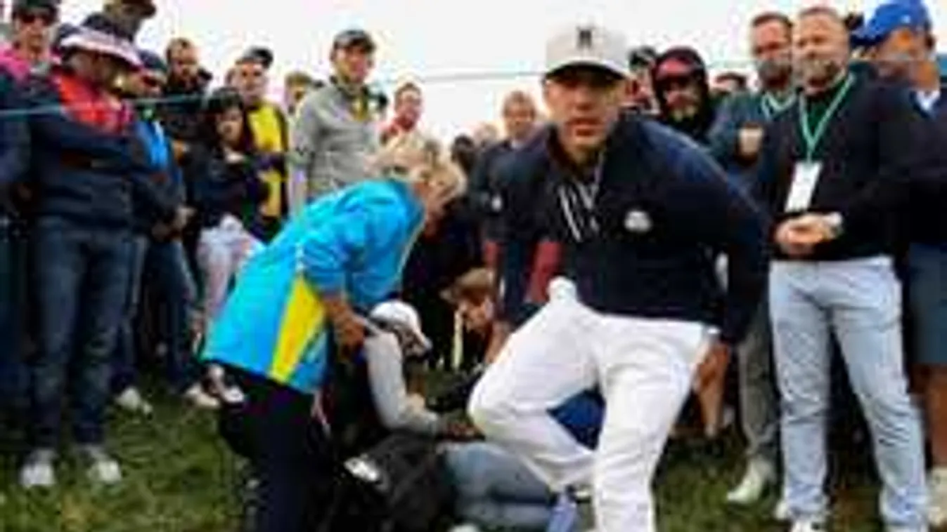 Folyt a vér, fejbe lőtt nőt vittek a párizsi kórházba