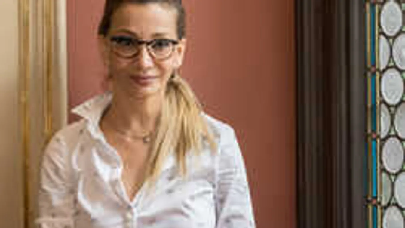 Fura videó került fel a netre Keresztes Ildikóról: de mit csinál?