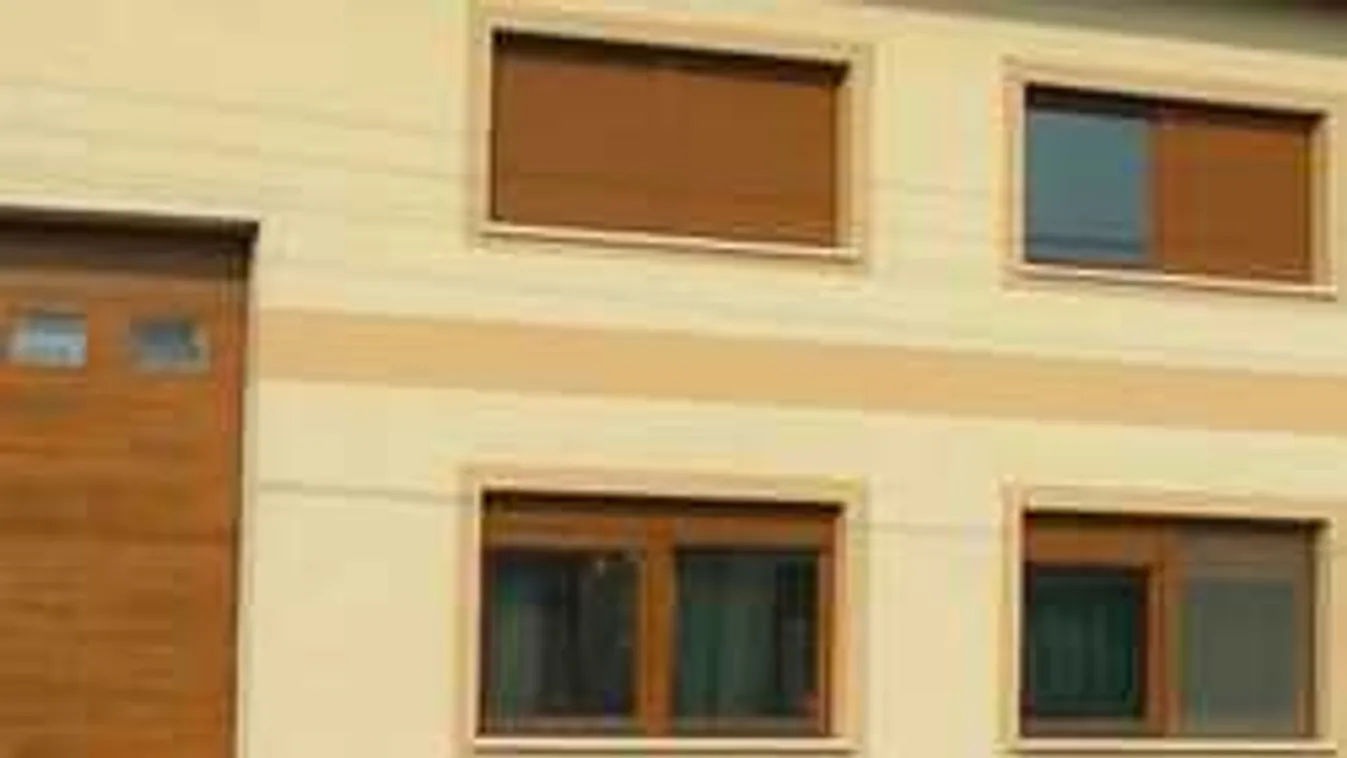 Csoda történt: így úszta meg a kétéves kisfiú a zuhanást