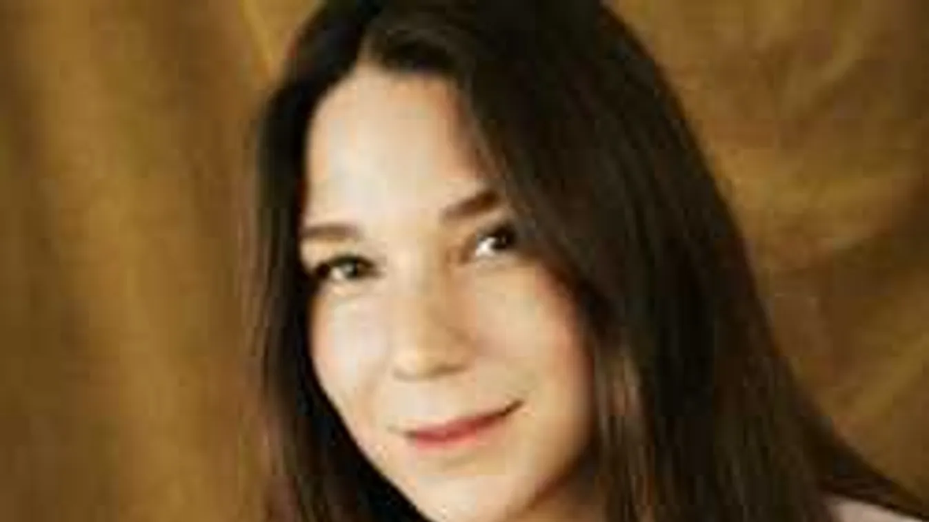 Nanushka hazatér, Budapesten bűvöli el a hazai közönséget